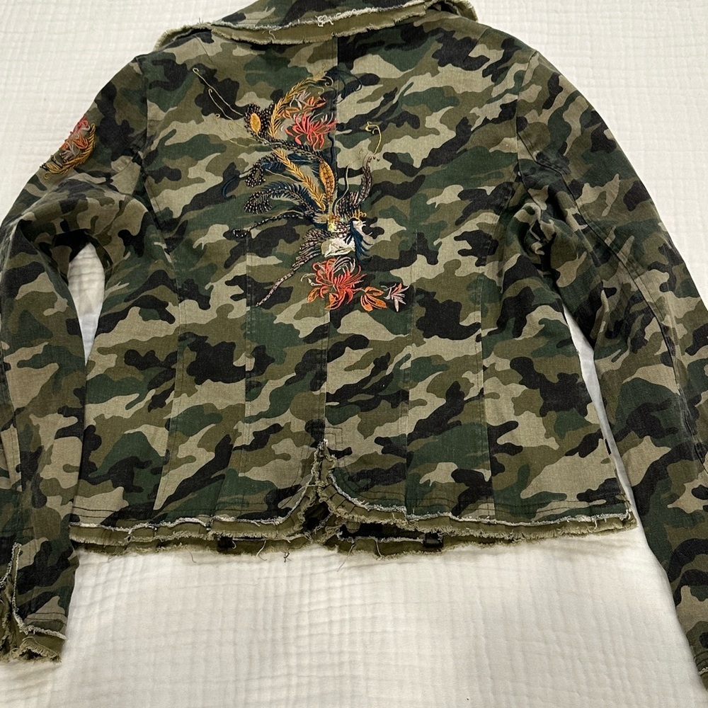 Luii Green Camo Utility Jacket with Embroidered Accents - Picture 2 of 5